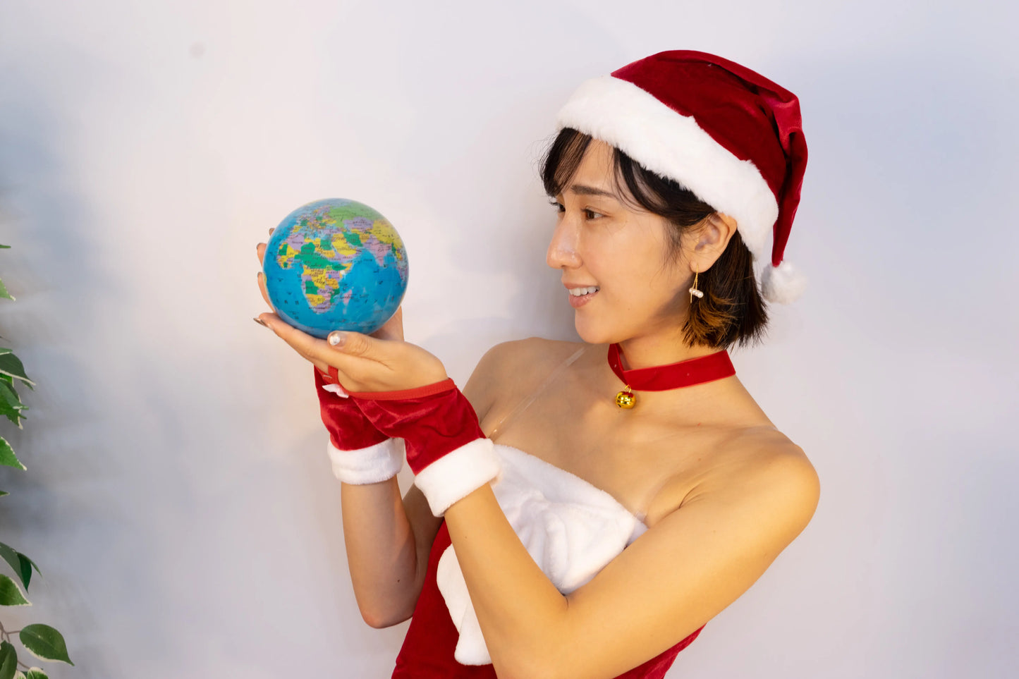 MOVA GLOBE_GREEN AND GOLD